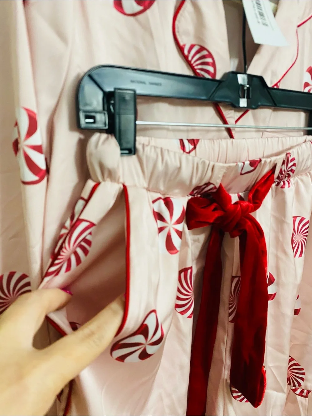 Fantastic Fawn NWT Pink & Red Peppermint Print Satin PJ Set Velvet Red Trim SM